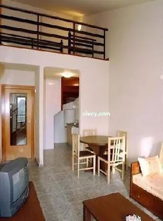 Duplex Con Piscina Apartment